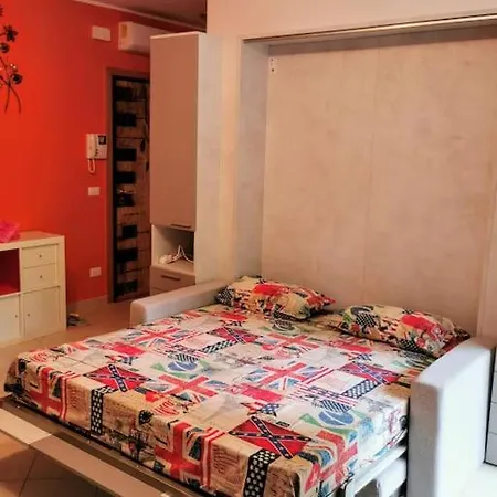 Διαμέρισμα 700 Mt Dal Mare, Monolocale Con Box Privato Ρίμινι