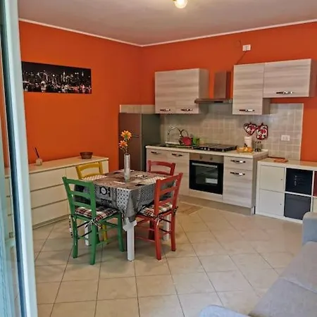 דירה 700 Mt Dal Mare, Monolocale Con Box Privato רימיני